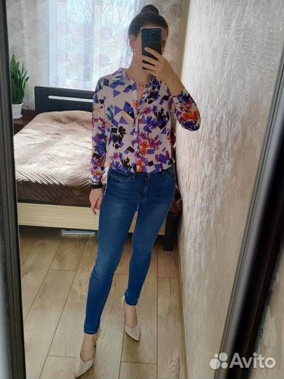 Комплект женский одежды(джинсы и рубашка)