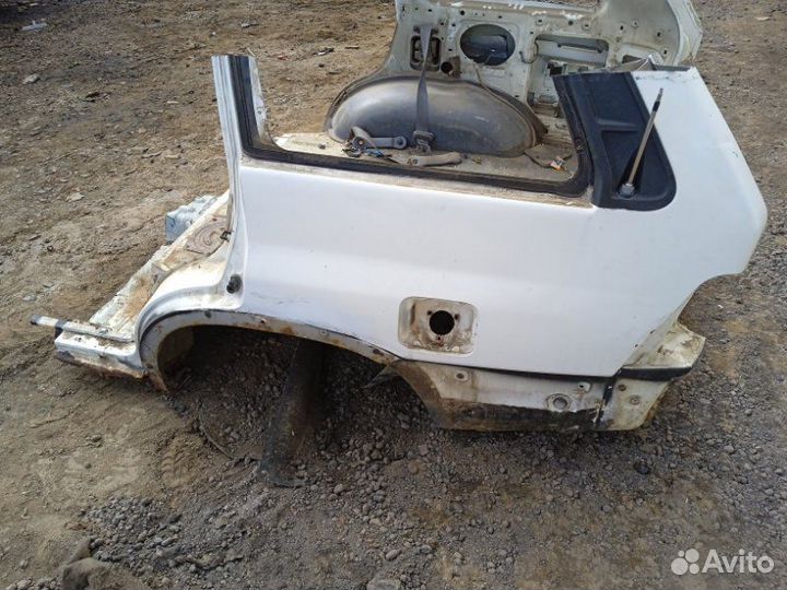 Крыло заднее левое Ssangyong Musso FJ 3.2 1997