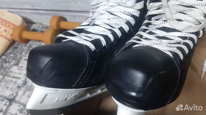 Хоккейные коньки bauer