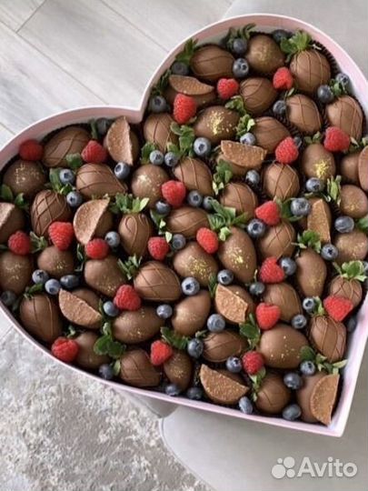 Клубника в шоколаде букеты