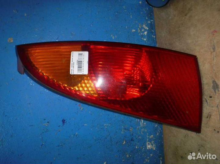 Фонарь задний правый Ford Focus