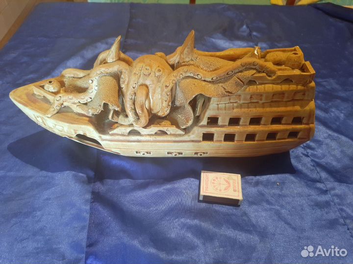 Корабль для аквариума