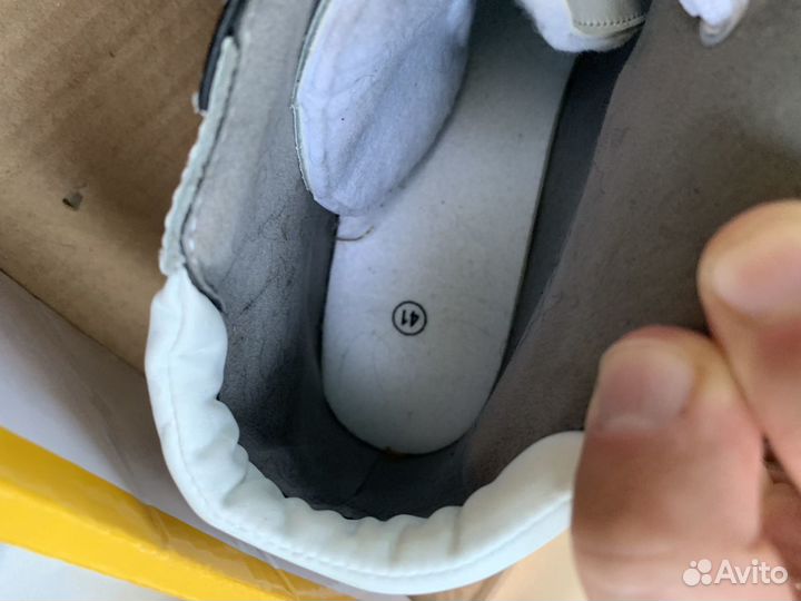 Конькобежные коньки