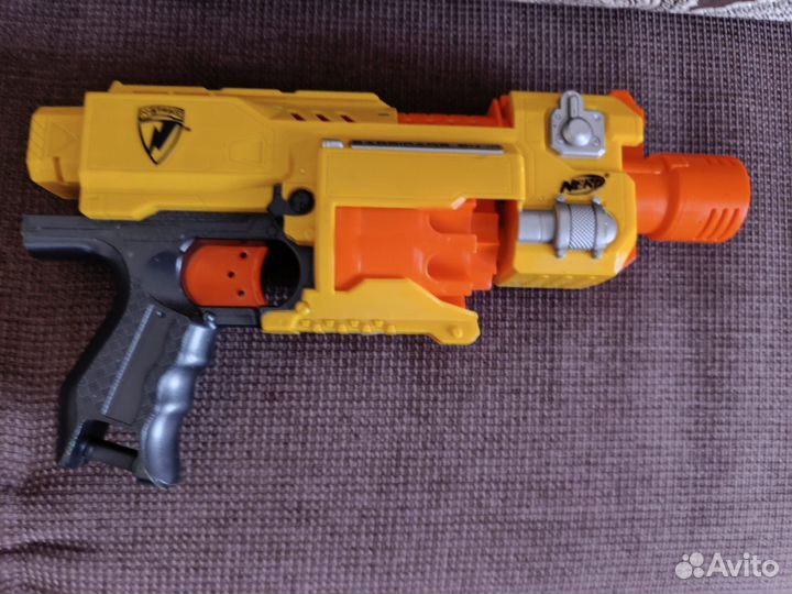 Бластер nerf
