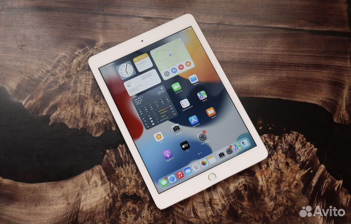 Apple iPad Pro 9.7 (все ориг с 100 акб)