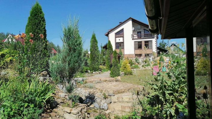 Коттедж 470 м² на участке 40 сот.