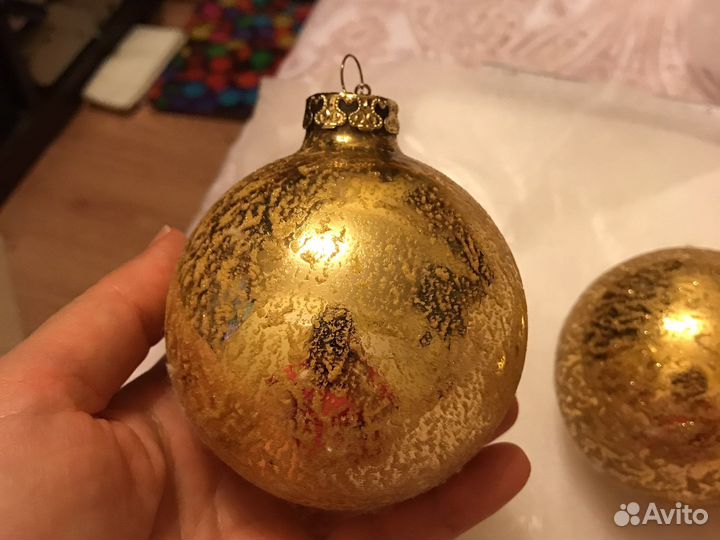 Стеклянные елочные игрушки