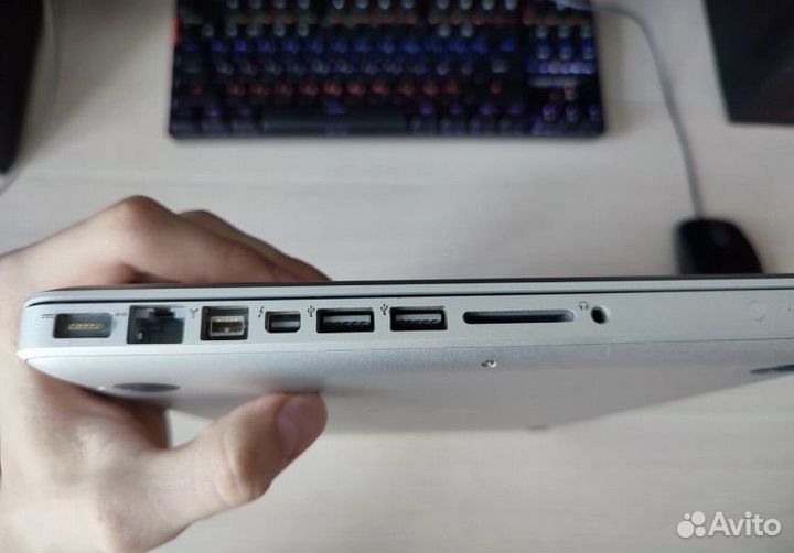 Apple macbook pro 13 i5/16/240gb
