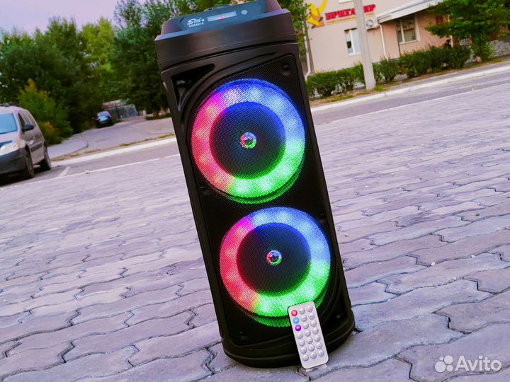 Музыкальная колонка с блютуз