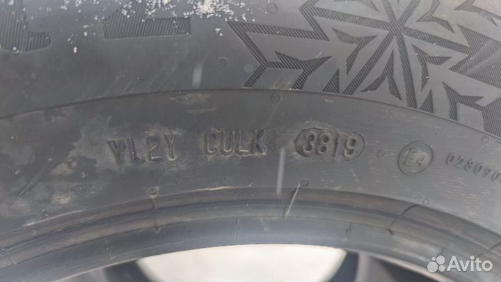 Continental IceContact 2 215/65 R17