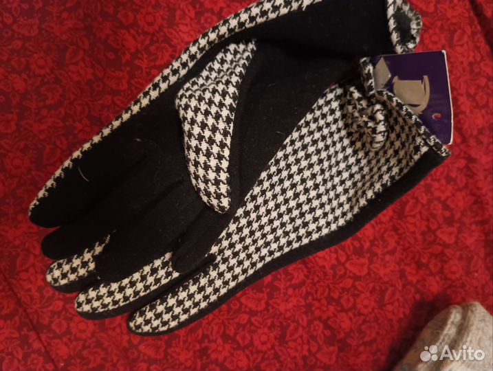 Много перчаток