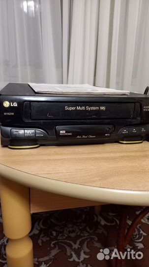 Видеомагнитофон