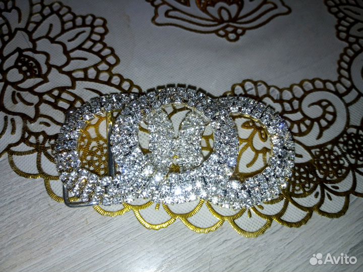 Пряжка на ремень со стразами