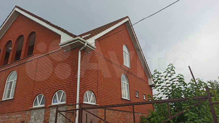 Дом 295 м² на участке 8 сот.