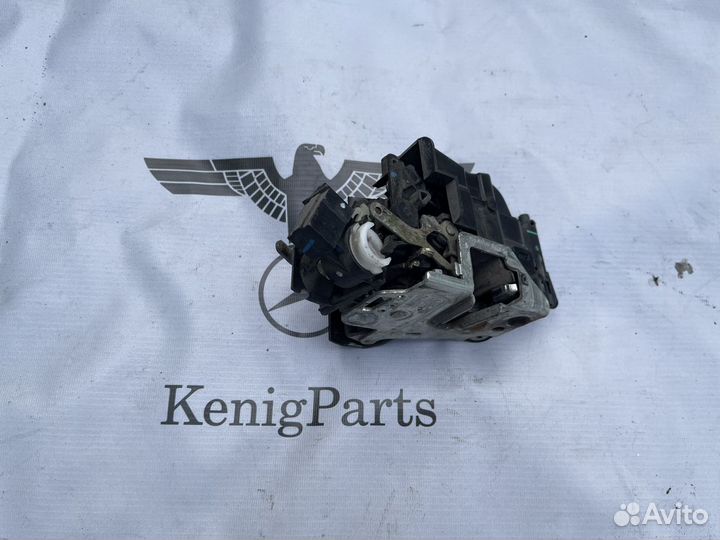 Замок левой двери clk w208