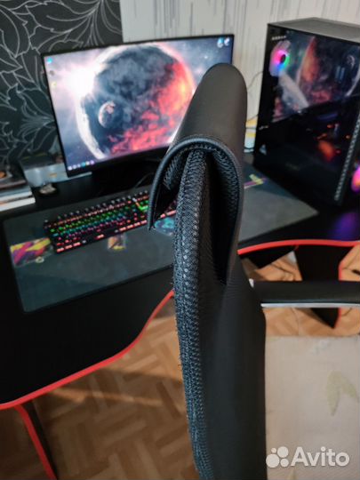 Компьютерное кресло