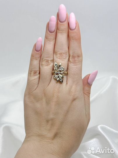 Золотое кольцо СССР с бриллиантами 585 / 4.38 гр