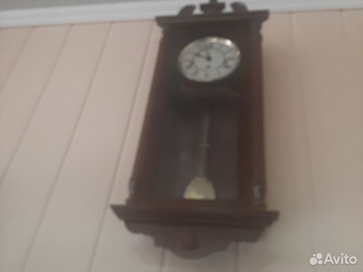 Часы настенные с боем Hermle