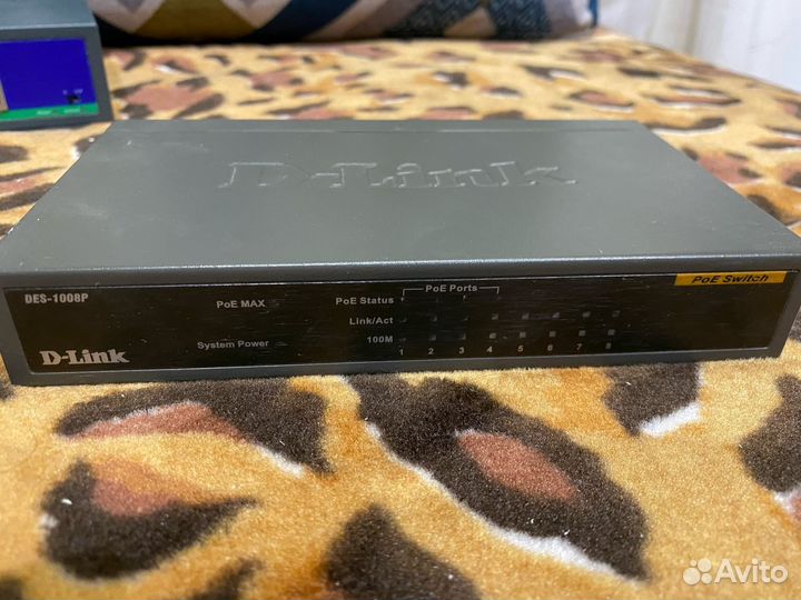 Коммутатор D-Link DES-1008P