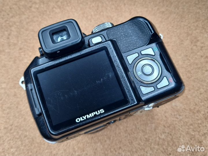 На запчасти Olympus SP-560UZ