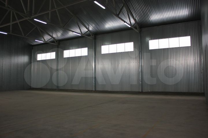 Склад, 663 м² по ул. Российской