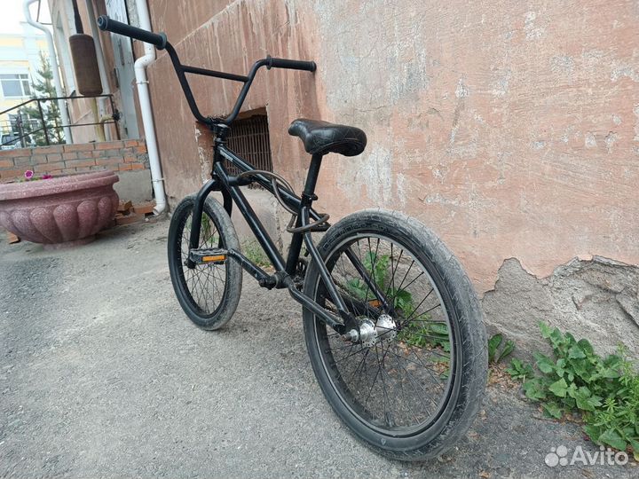 BMX Mangoos legion l100