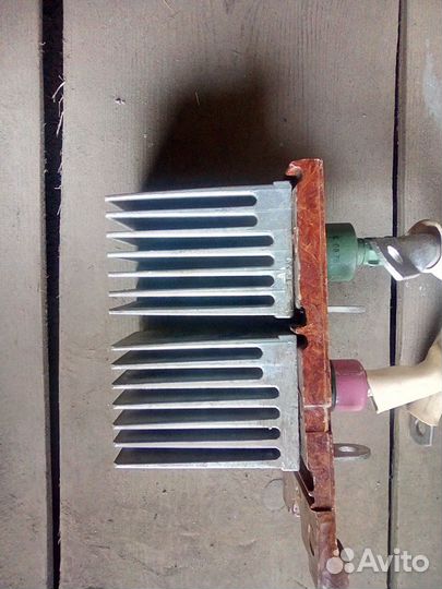 Тиристоры и вентили