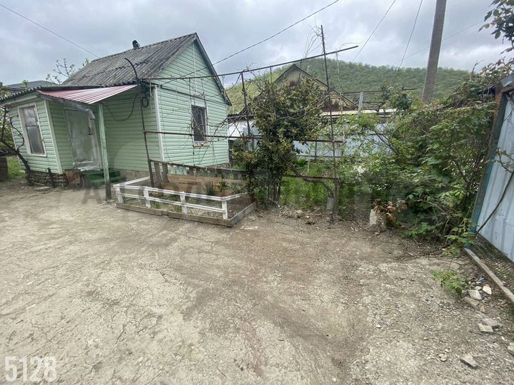 Дом 64,9 м² на участке 6,6 сот.