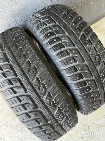 Kumho I'Zen KW22 215/65 R16