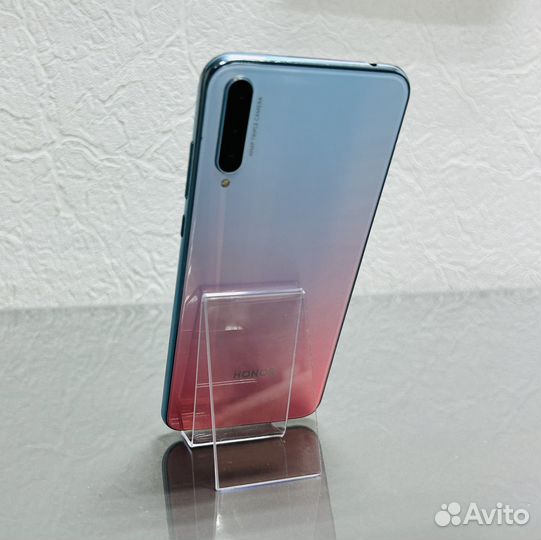Смартфон Honor 30i 4/128Gb