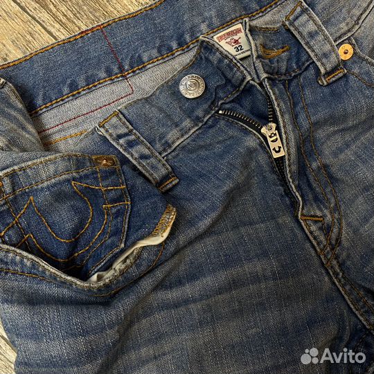 Джинсы True Religion