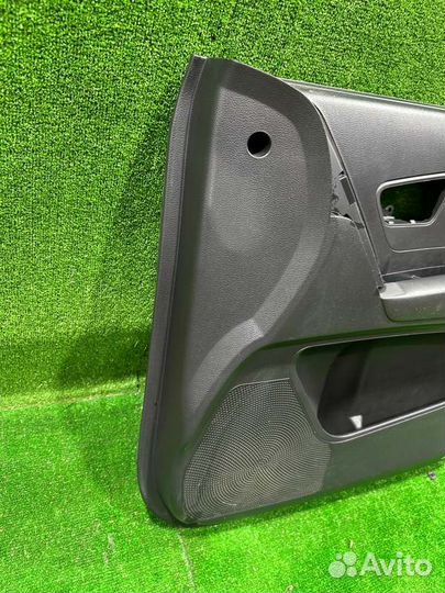 Обшивка боковой двери передняя правая Ssangyong