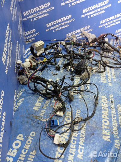 Проводка под торпеду Toyota Verso минивен 2ZR-FE