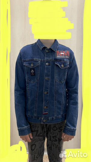 Джинсовая куртка