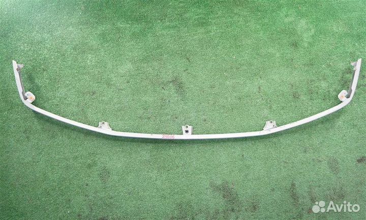 Планка под фары Toyota Carina AT210 2CT