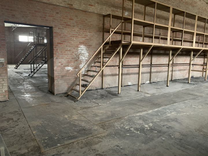 Склад + Офис 850 м² 275000 в месяц