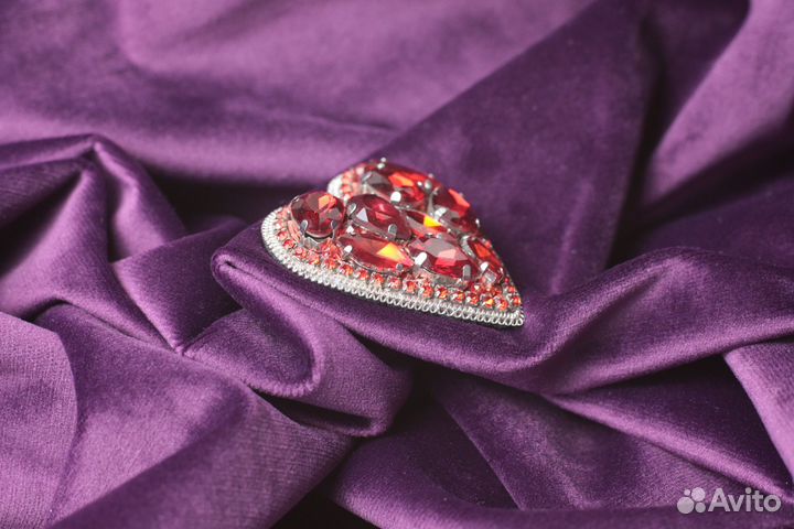 Брошь ручной работы