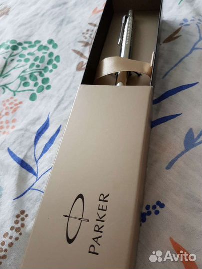 Ручка parker новая в коробочке