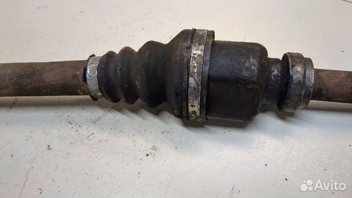 Полуось правая передняя Peugeot 3008