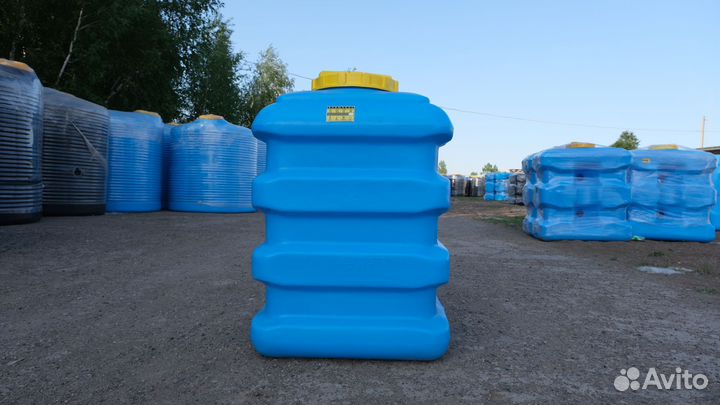 Бак емкостью 500л для воды и гсм