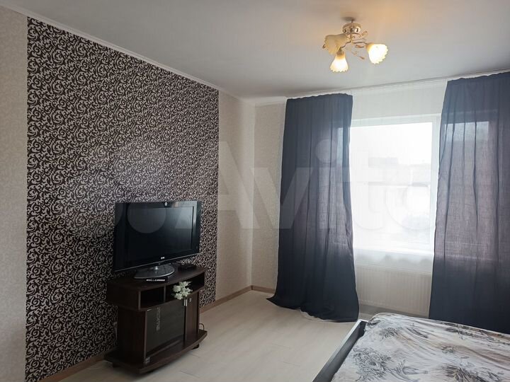 3-к. квартира, 85 м², 1/3 эт.