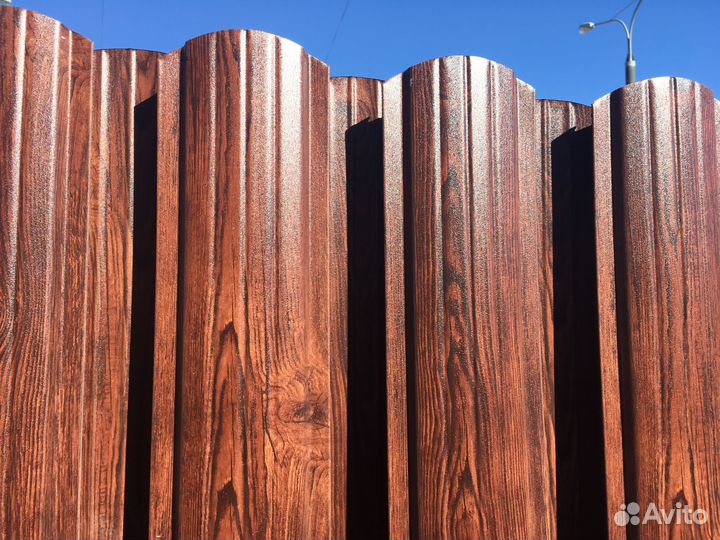 Забор из евроштакетника