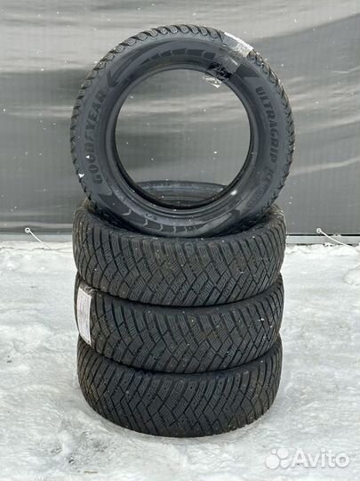 Goodyear UltraGrip Ice Arctic SUV 235/60 R18 107T