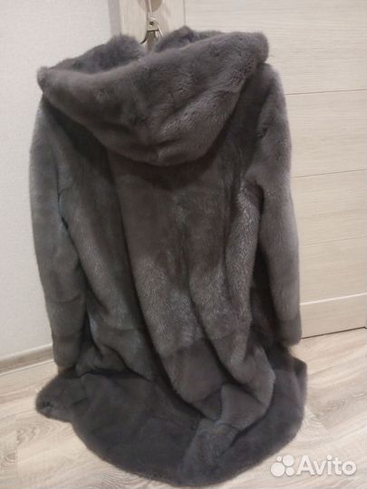 Шуба норковая, с капюшоном