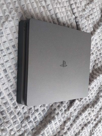 Sony PS4 slim 1tb