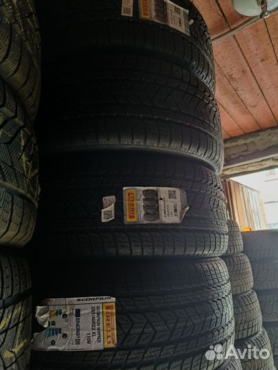 Pirelli Scorpion Winter 285/40 R22 110V