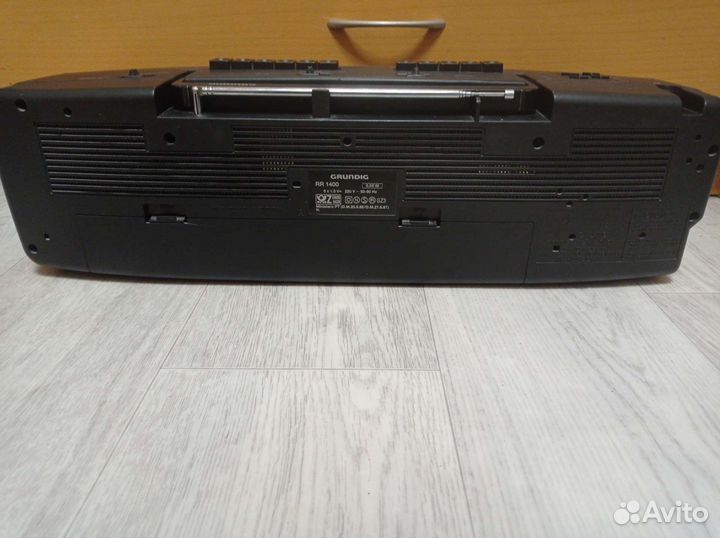 Кассетник Grundig RR1400