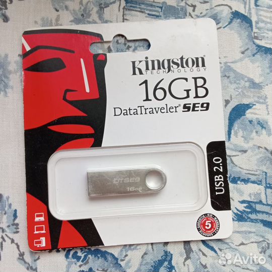 Карта памяти MicroSD и USB
