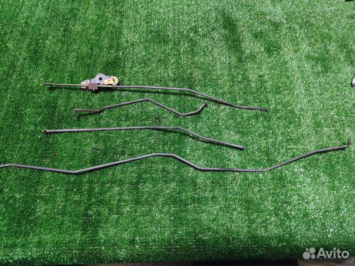 Тяги передней правой двери Nissan Sunny N16