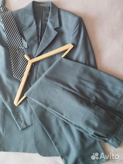 Костюм классический мужской 44 размер